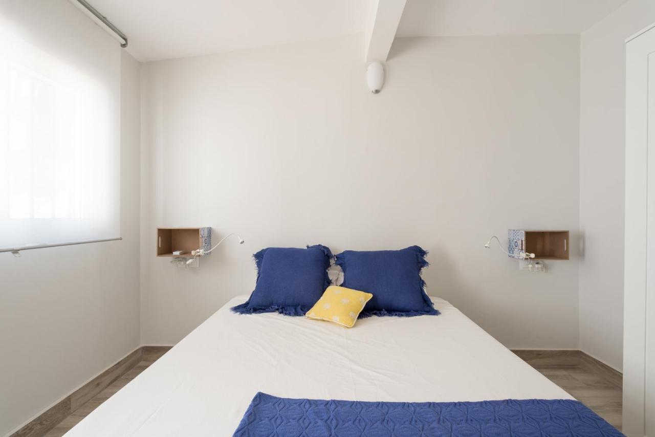 פואנגירולה Malagasuite House Pool מראה חיצוני תמונה