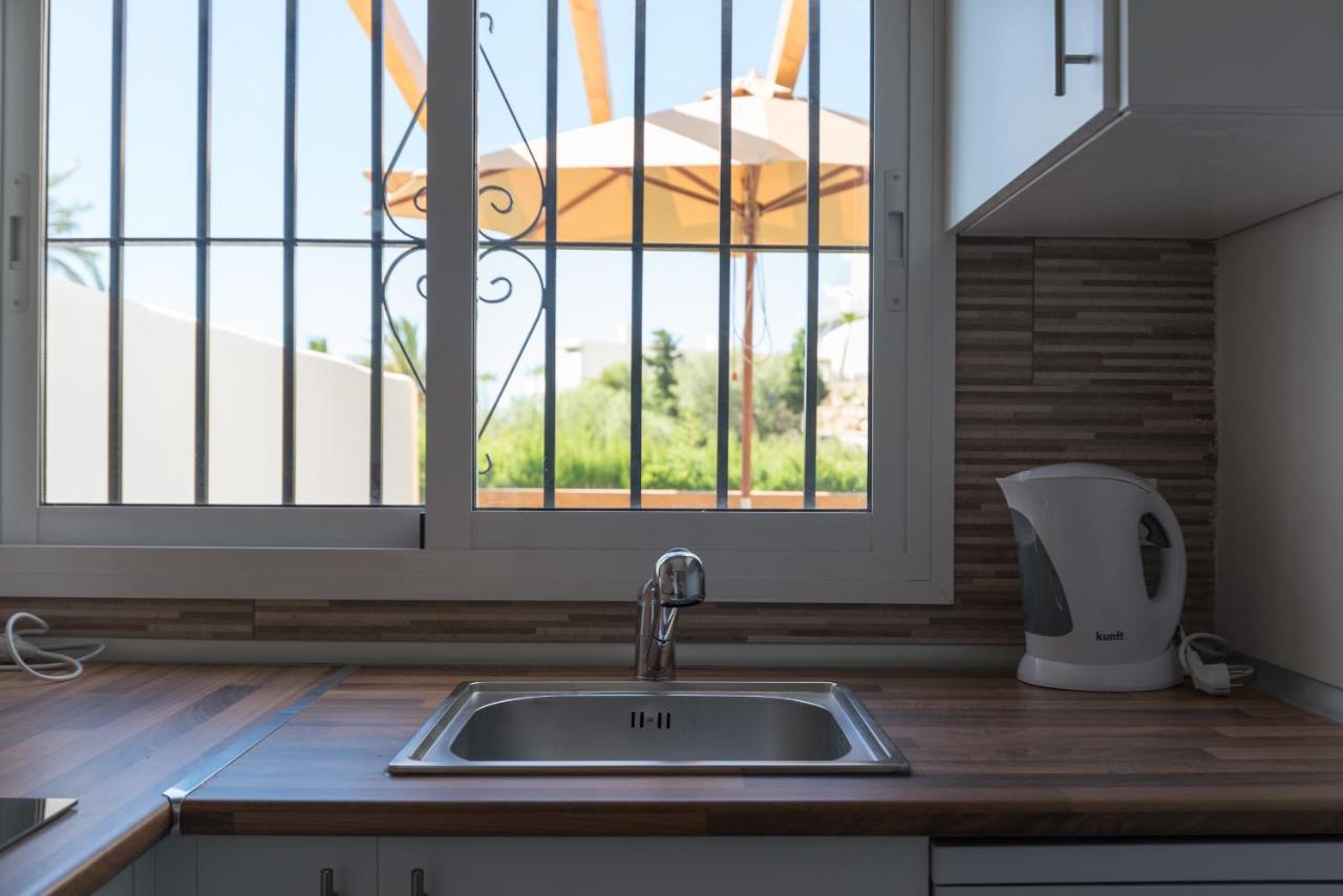 פואנגירולה Malagasuite House Pool מראה חיצוני תמונה